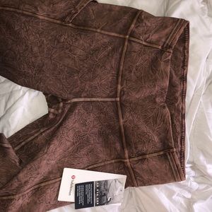 Lululemon leggings